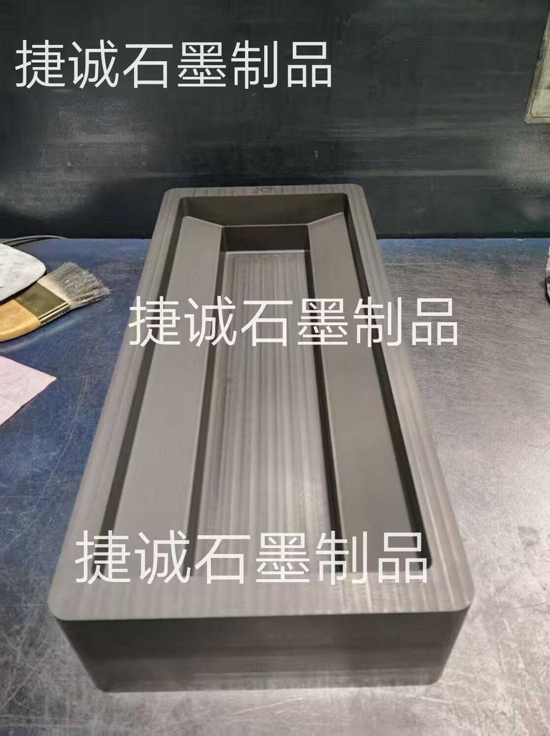 石墨油槽，鑄錠石墨油槽，高純石墨油槽，多槽石墨油槽，耐高溫石墨油槽，金銀鑄錠石墨模具，石墨油槽石墨鑄錠槽，石墨油槽生產(chǎn)廠家