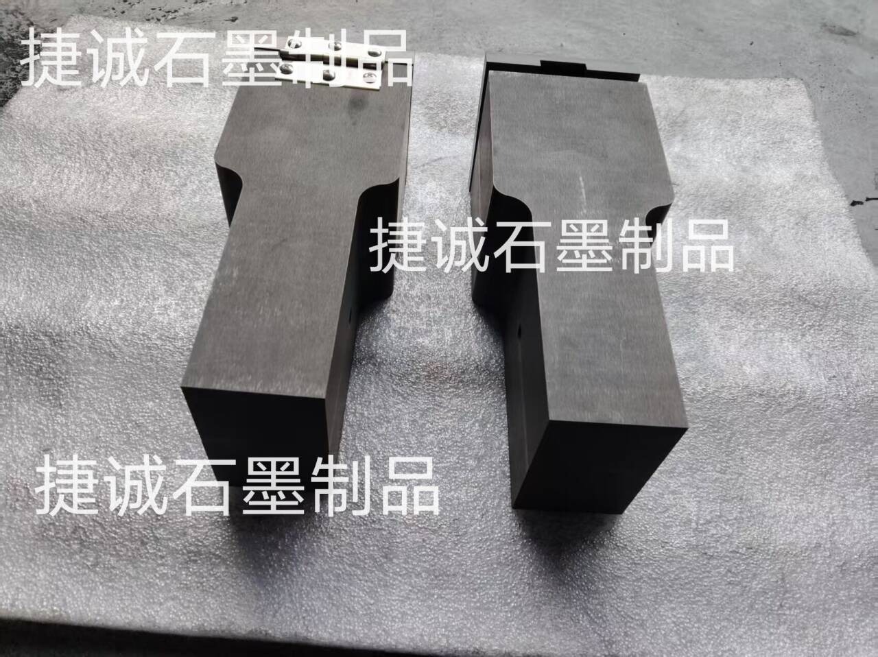 加熱焊接石墨模具，防雷放熱焊接石墨模具，EP放熱焊接模具 ，鋁熱焊接套裝工具，防雷接地專(zhuān)用放熱焊接模具夾具，放熱焊石墨模具，放熱焊石墨模具加工廠(chǎng)